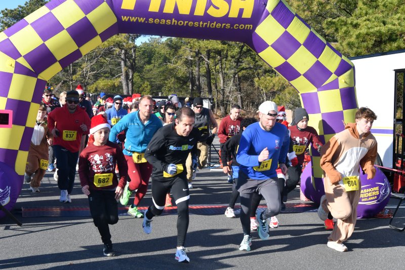 The start of the Run With Santa 5K.