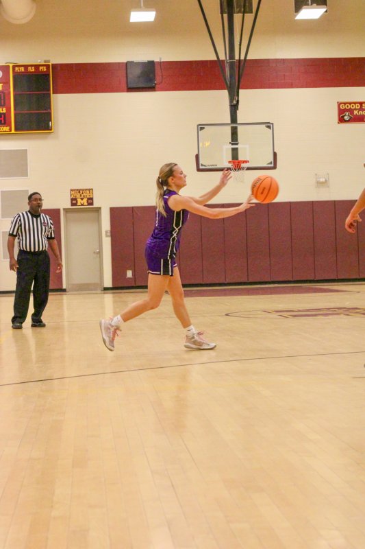 Royals senior Riley Barto keeps the ball moving.