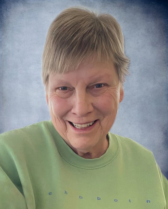 Linda L. Seglem, loved family, the beach