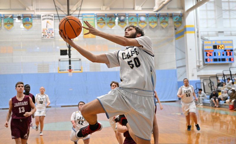 Cape’s Jaxon Benton glides in for a bucket.
