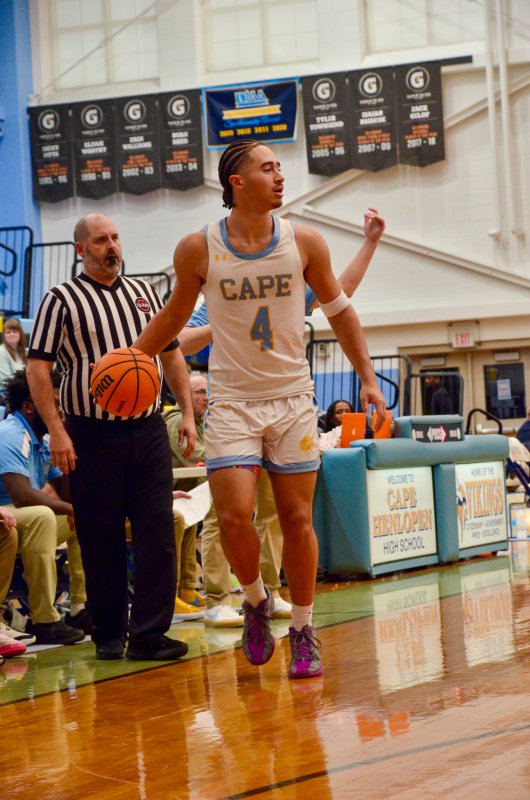 Cape junior Jameson Tingle starts the offense. AARON R. MUSHRUSH PHOTO