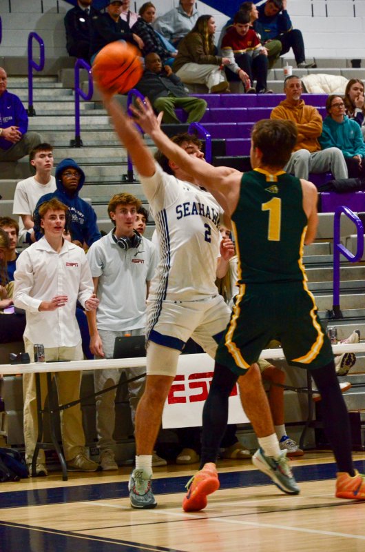 Seahawks sophomore Mason Glover shows off his arm that could catch a few baserunners this spring.