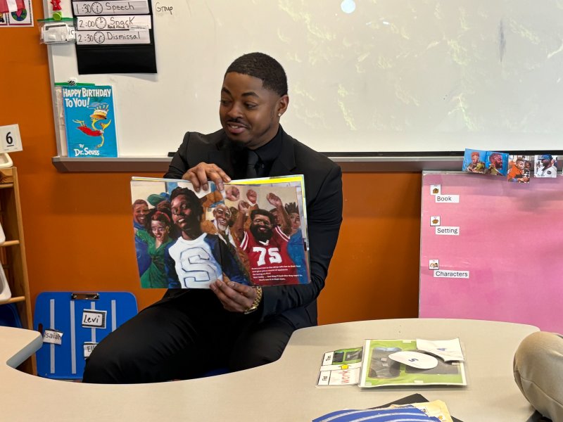 Beacon administrator helps launch literature unit at Sussex Consortium