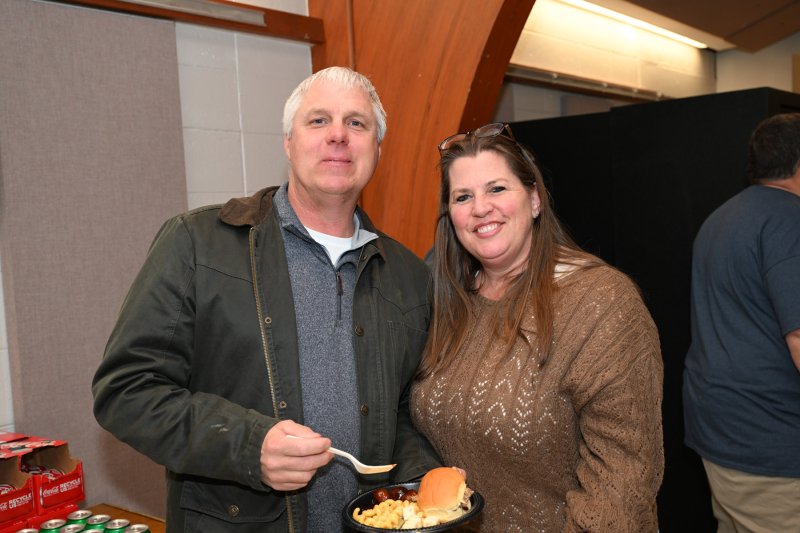 Enjoying a great meal at the event are Mike and Kathy Newcomb.