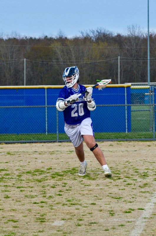 Seahawks sophomore Ty Jarrell moves the ball.