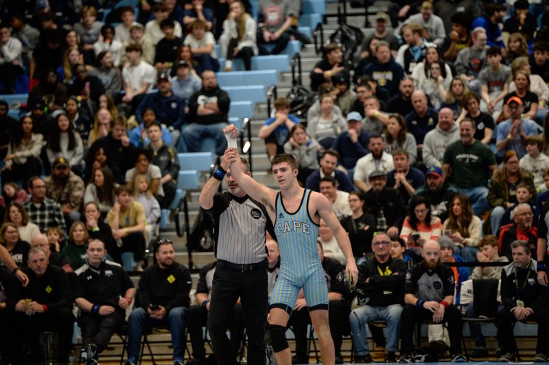 Cape’s Tripp Gannon wins his fifth-place match.