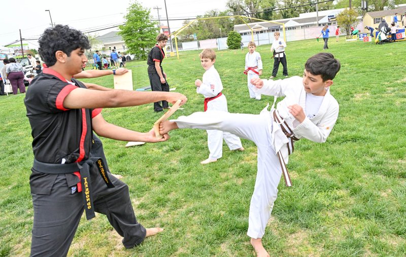 Sussex Family YMCA hosts Healthy Kids Day