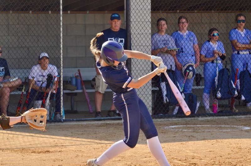 Seahawks junior Caroline White kept her head in the zone on her follow through.