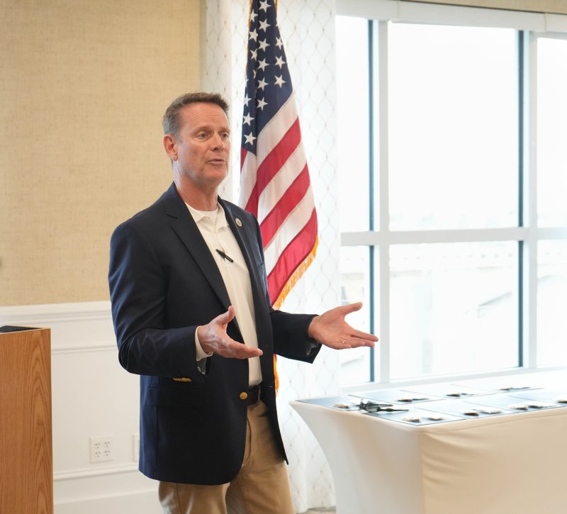 Town Manager Bill Zolper speaks at the ceremony.