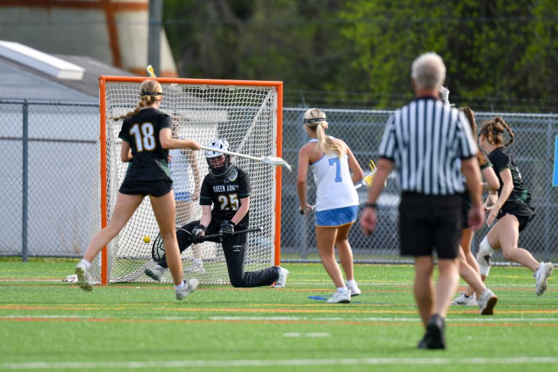 Delainey Smith scores on a free-position play.
