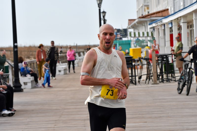 Matt Marcini wins the male masters title in 17:45.