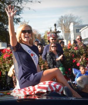Miss Delaware Amanda Debus, who lives in Middletown and is a senior at the University of Delaware, is enjoying the parade. RON MACARTHUR PHOTO