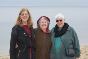 Enjoying the stroll are (l-r) Robin Lank, Jean Pikus and Diane Lank. MADDY LAURIA PHOTO