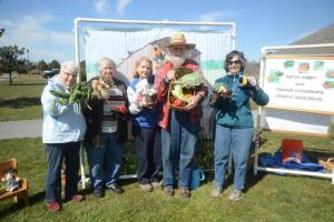 Performing a Peter Rabbit and Farmer McGregor’s Organic Vegetables Puppet Show from the Delaware Master Gardeners are (l-r) Tracy Mulvaney, Carol Kinsley, Judy Pfister, Brent Marsh and Jessica Clark. GT Easter Egg Hunt