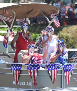 The camera shy crew of All Its Glory includes Capt. John Lloyd, Sharon Dominelli, Linda Dominelli, Jim Fischer and Virginia Fischer.