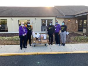 Sunshine Circle Club members delivered gift bags for residents at Harbor Healthcare. Shown are (l-r) Terri O’Neal, Harbor Healthcare activity team member; Jackie Brisco and Waynne Paskins, Sunshine Circle Club; Isalyn Smith, Harbor Healthcare activity team member; and Dana Paskins, Sunshine Circle Club. SUBMITTED PHOTOS