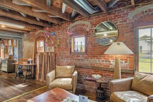 old wood company Harbeson, De.  Ally Bailey Nexthome tomorrow realty