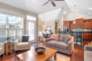 Ben Stentz 609-571-6978
www.luxepropertygroupde.com