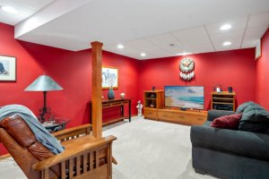 Ben Stentz 609-571-6978
www.luxepropertygroupde.com