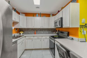 OCEAN CITY, INVESTMENT OPPORTUNITY, PORCH, PATIO, COASTAL COMMUNITY, MARYLAND BEACHES, MARYLAND REALTOR, WORCESTER COUNTY, BOARDWALK, COMMUNITY AMENITIES, REAL ESTATE, HOUSE HUNTING, SUMMER HOME, INVESTMENT OPPORTUNITY, INVESTMENT PROPERTY, AIRBNB, RENTAL INCOME, OCEAN CITY BEACH, CONDO