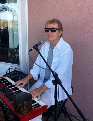 Ed Shockley every Thursday 5-8 pm