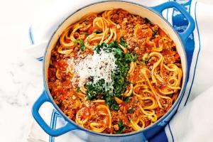 Hearty One Pot Spaghetti with Meat Sauce Recipe